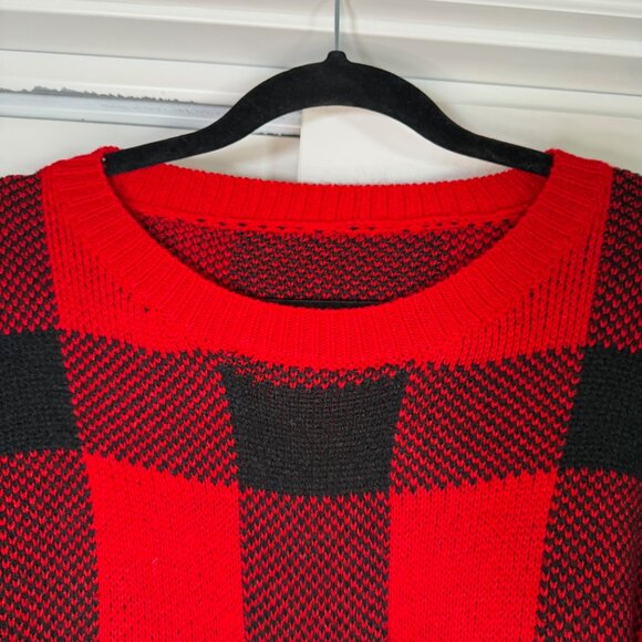 Red & Black Buffalo Plaid Drop Shoulder Cropped Sweater 2X - Picture 5 of 9
